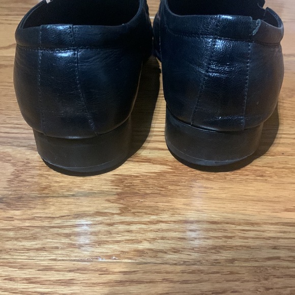 Styled Black Dress Shoes - Picture 8 of 10